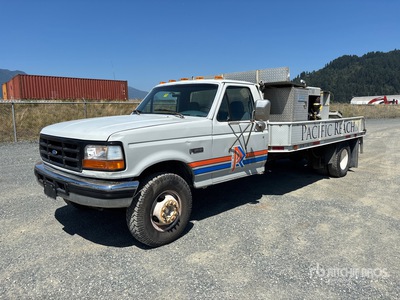 Putzmeister TTS 2045-4STD Line Pump on 1996 Ford F-Super Duty 4x2 Concrete Pump Truck