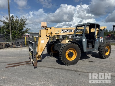 2015 (unverified) Gehl RS8-42 Telehandler