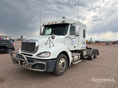 2015 Freightliner Columbia 120 6x4 3- Achs Sattelzugmaschine mit Schlafkabine