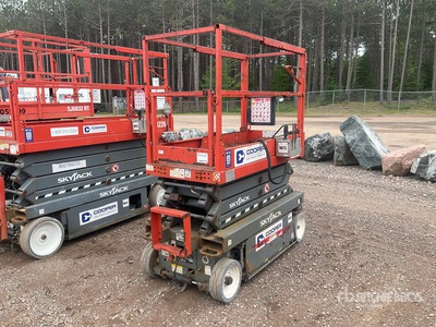 2018 Skyjack SJIII-3219 Scissor Lift