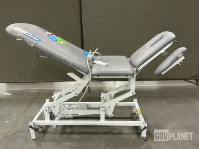 SEERS Medical ST3569-115T-1WF Examination Table