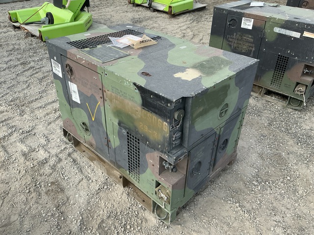 1999 Fermont MEP-802A 5kW Generator Set
