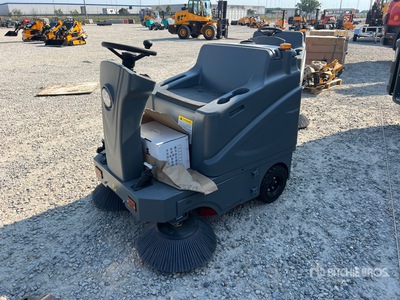 2026 Kaster S13 Tractor escoba (Unused)