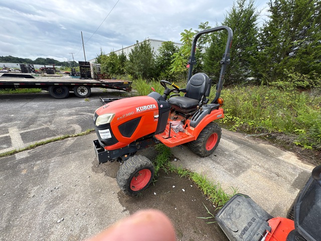 2020 Kubota BX2380RV60 4WD Utility Tractor (Inoperable)