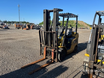 Cat C5000 4950 lb Cushion Tire Forklift