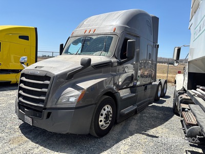 2020 Freightliner Cascadia 126 6x4 Tracteur Routier Couchette