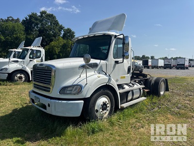 2014 Freightliner M2 112 4x2 Cabeza Tractora Cabina Corta