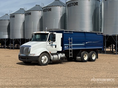 2006 International 8600 SBA 6x4 Camion à grains