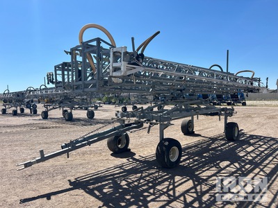 2007 Harnois 132 ft Spray Boom متنوع/ معدات الري