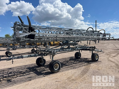 2007 Harnois 132 ft Spray Boom متنوع/ معدات الري
