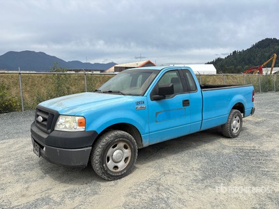 2006 Ford F-150 XL 4x2 Pickup