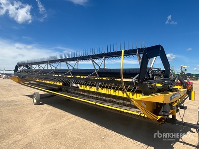 2010 New Holland 94C 36 ft Draper Maaikop
