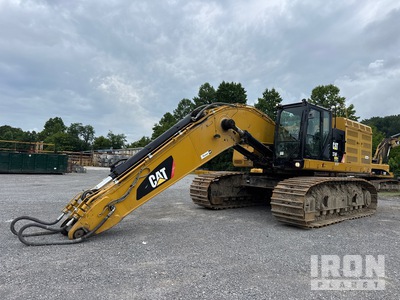 2018 Cat 374FL Tracked Excavator