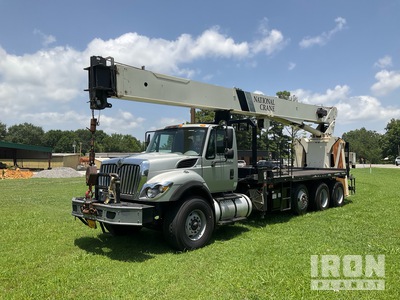 National 9125A 52000 lb Straight Boom on 2009 International 7000 6x4 Crane Truck