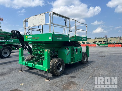 2016 JLG 4394RT Dual Fuel 4x4 Elevador de tijera