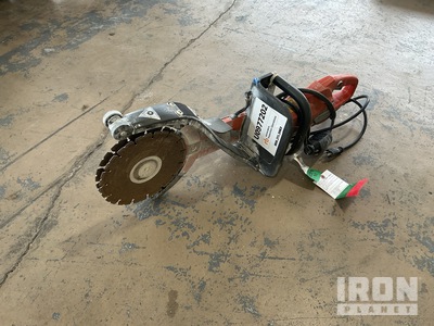 2023 Husqvarna K4000CNB Saw Varios, herramientas manuales