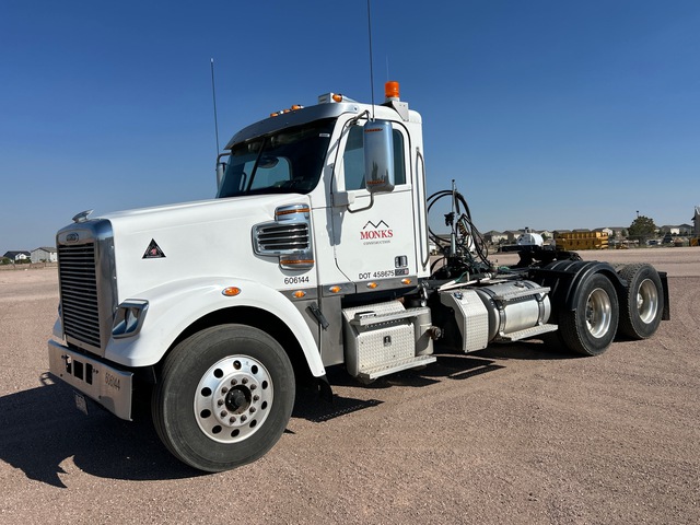 2019 Freightliner 122SD 6x4 T/A Day Cab Truck Tractor