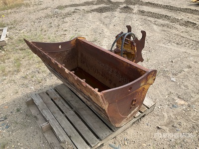 EFI 46 in Q/C Hydraulic Tilting دلو حفارة - Fits Cat 305.5D