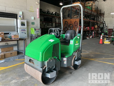 2018 Wacker Neuson RD12A مدحلة ذات اسطوانتين