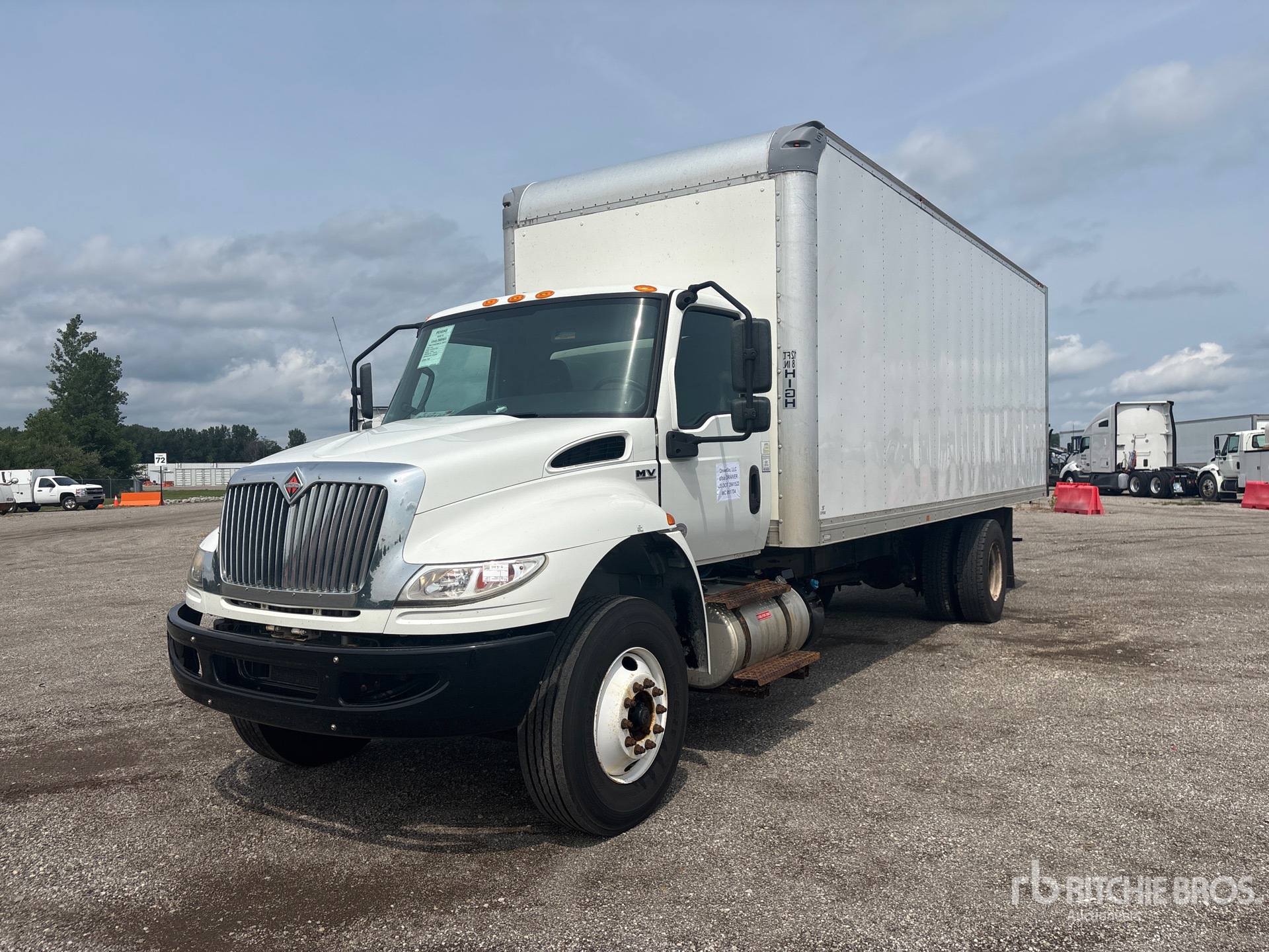 2020 International MV607 4x2 Van Truck