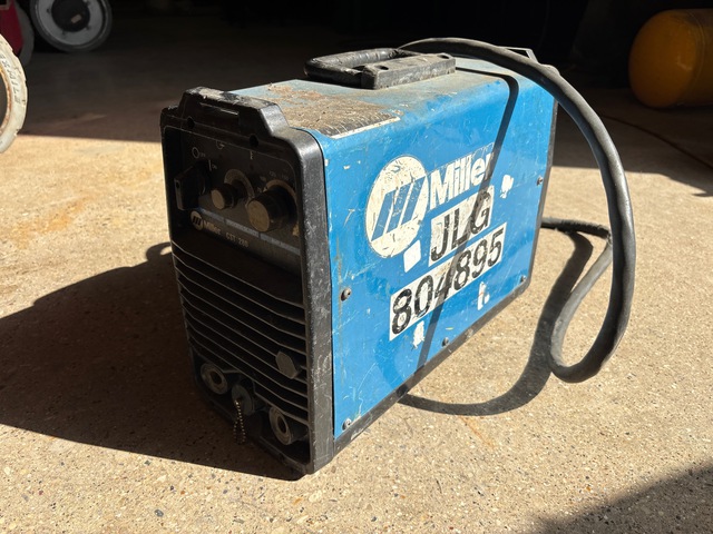 2015 Miller CST-280 Electric Welder