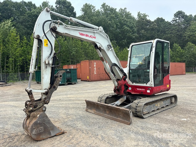 2015 Takeuchi TB260 Mini Excavator