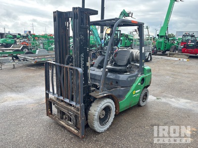 2015 Toyota 8FGU25 4500 lb Pneumatic Tire Forklift
