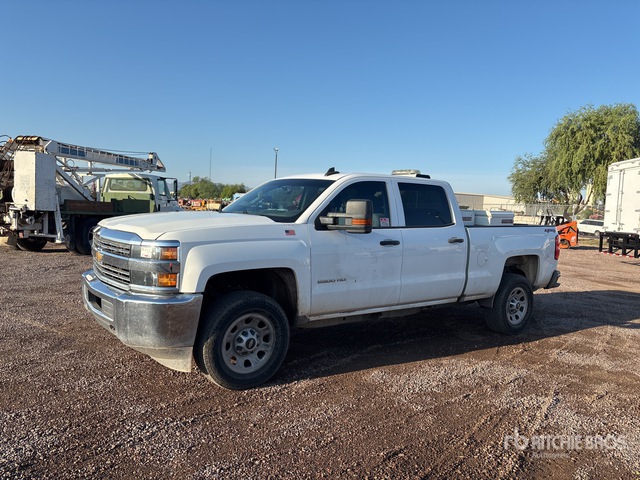 2018 Chevrolet Silverado 2500 HD 4x4 Crew Cab Pickup