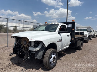 2014 Ram 2500 4x4 Flatbed Truck
