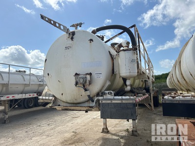 2016 Troxell 130 bbl T/A Vacuum Tanker Trailer