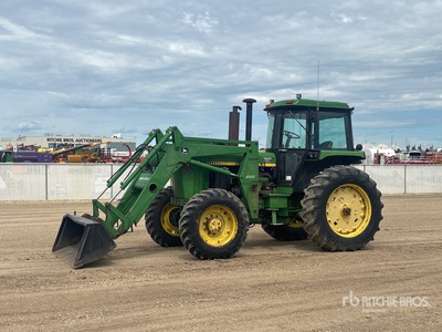 1989 John Deere Tracteur agricole 4WD