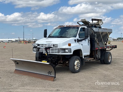 2007 GMC C5500 4x4 Snow Plow Truck