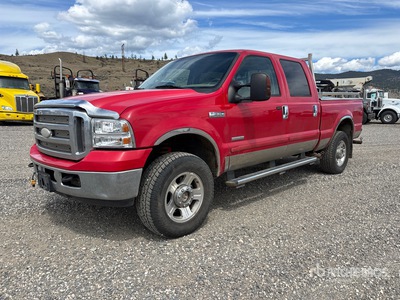 2005 Ford F-350 Lariat 4x4 Crew Cab ピックアップ