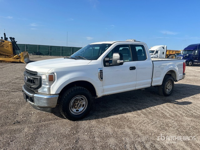 2020 Ford F-250 XL 4x2 Extended Cab Pickup
