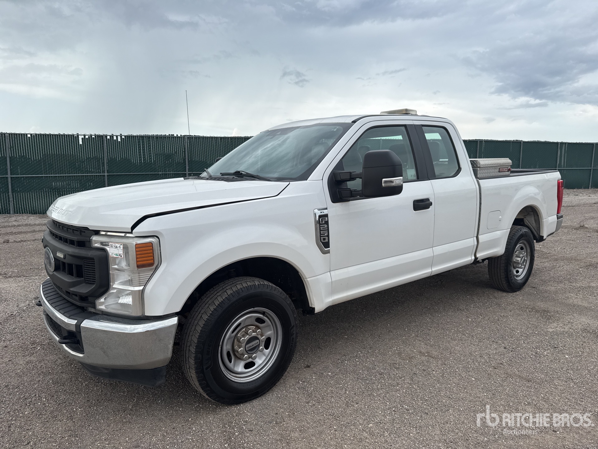 2020 Ford F-250 XL 4x2 Extended Cab Pickup