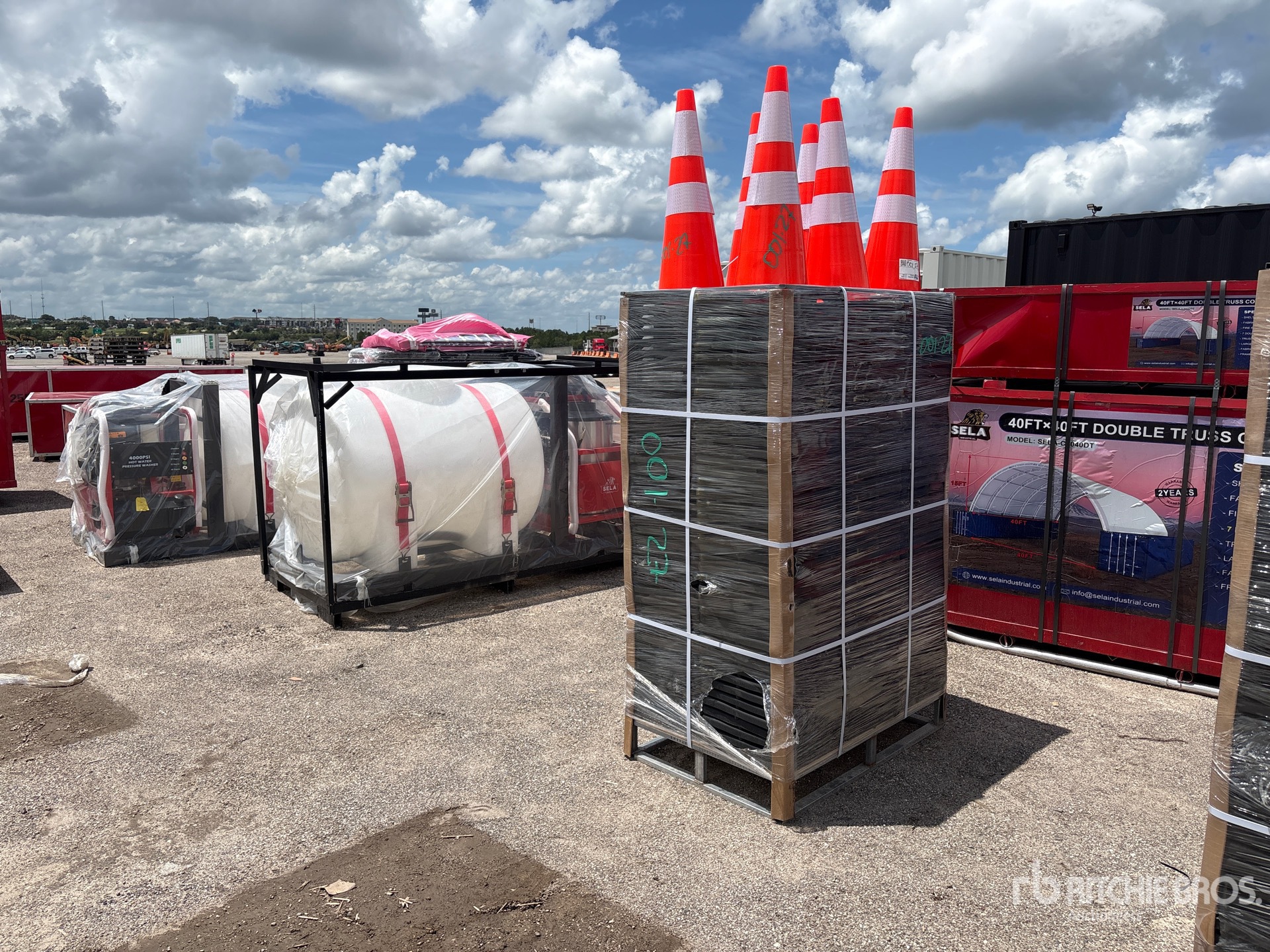 Quantity of (250) 2026 SELA TSC28 Traffic Cones (Unused)