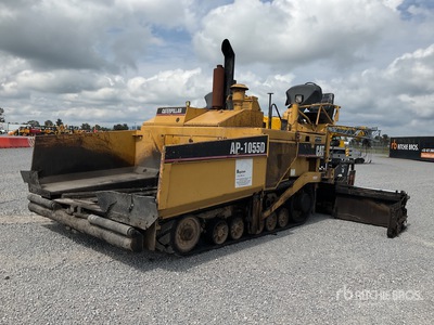 2005 Cat AP-1055D Track Pavimentadora de Asfalto / Asfalteermachine
