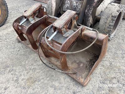 2017 Bobcat 78 in Skid Steer Grapple Bucket