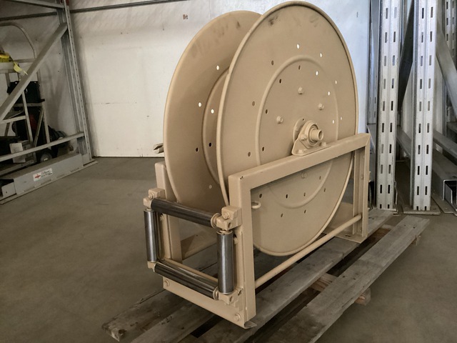 Oshkosh 2247680W Hose Reel Assembly