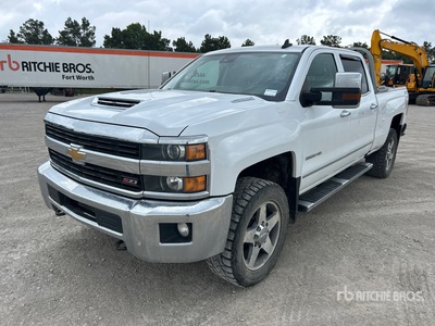 2017 Chevrolet Silverado 2500HD LTZ 4x4 Crew Cab Pickup