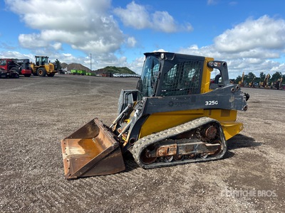 2020 John Deere 325G Two-Speed Kompakt-Raupenlader