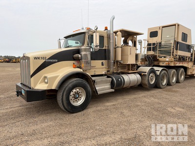 2011 Kenworth T800B 10x6 Heavy Haul トラックトラクター（Tri/A）