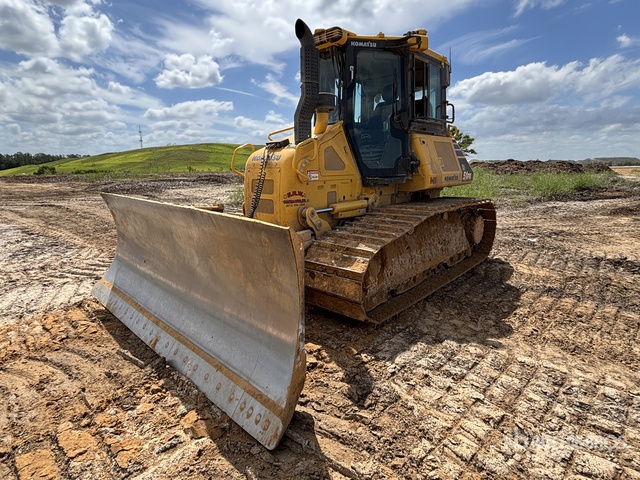 2023 Komatsu D51PX-24 Crawler Dozer