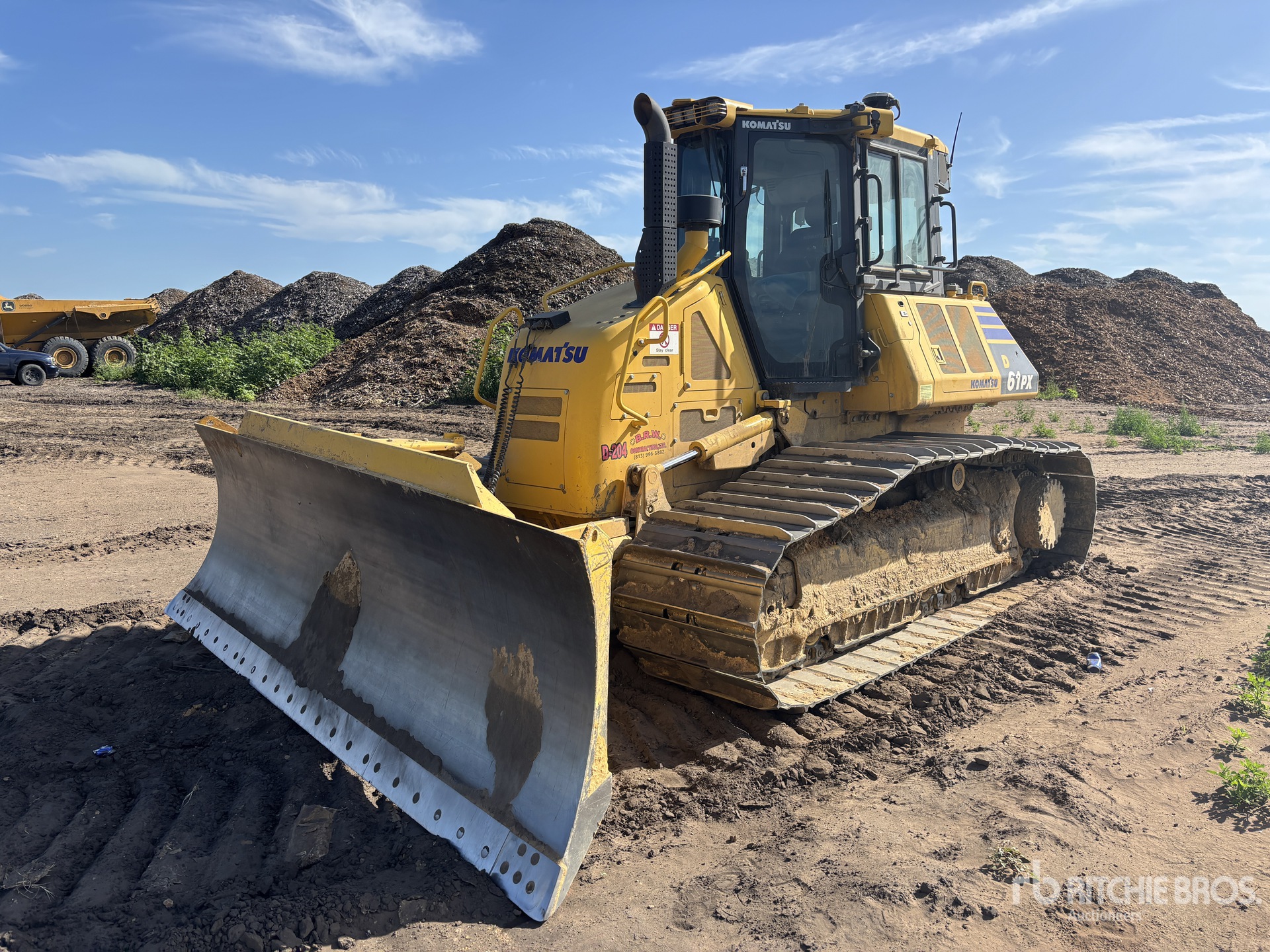 2025 Komatsu D61PX-24 Crawler Dozer