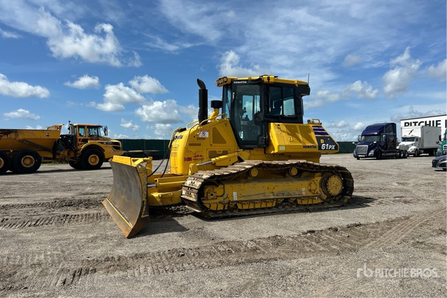 2025 Komatsu D61PX-24