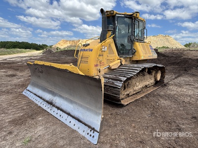 2025 Komatsu D61PX-24 Spycharka gąsienicowa
