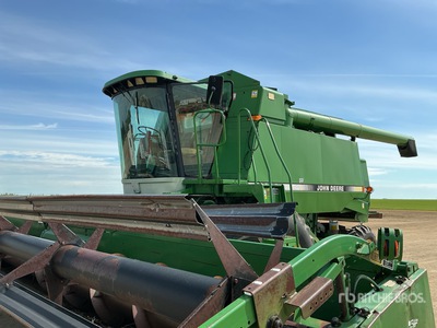 John Deere 9600 Combine Harvester
