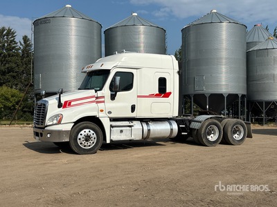 Freightliner Cascadia 125 6x4 T/A Sleeper Truck Tractor