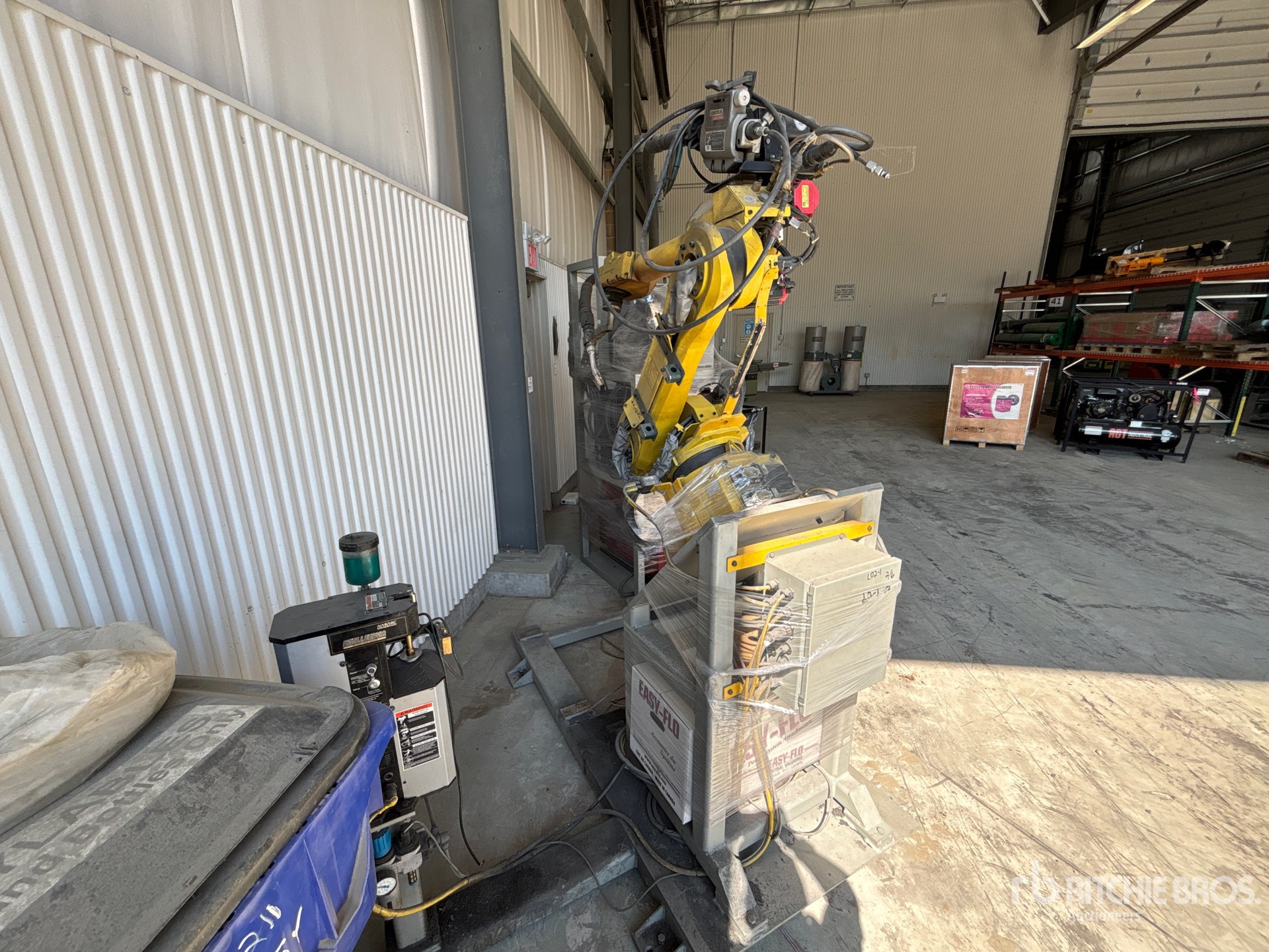 2006 Fanuc Robot Arc Mate 120i B Skid-Mounted MIG Electric Welder