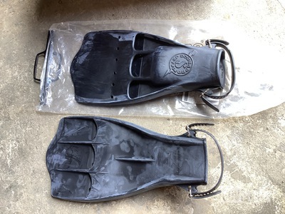 (7) Pairs of ScubaPro 25-350-000 Jet Fins